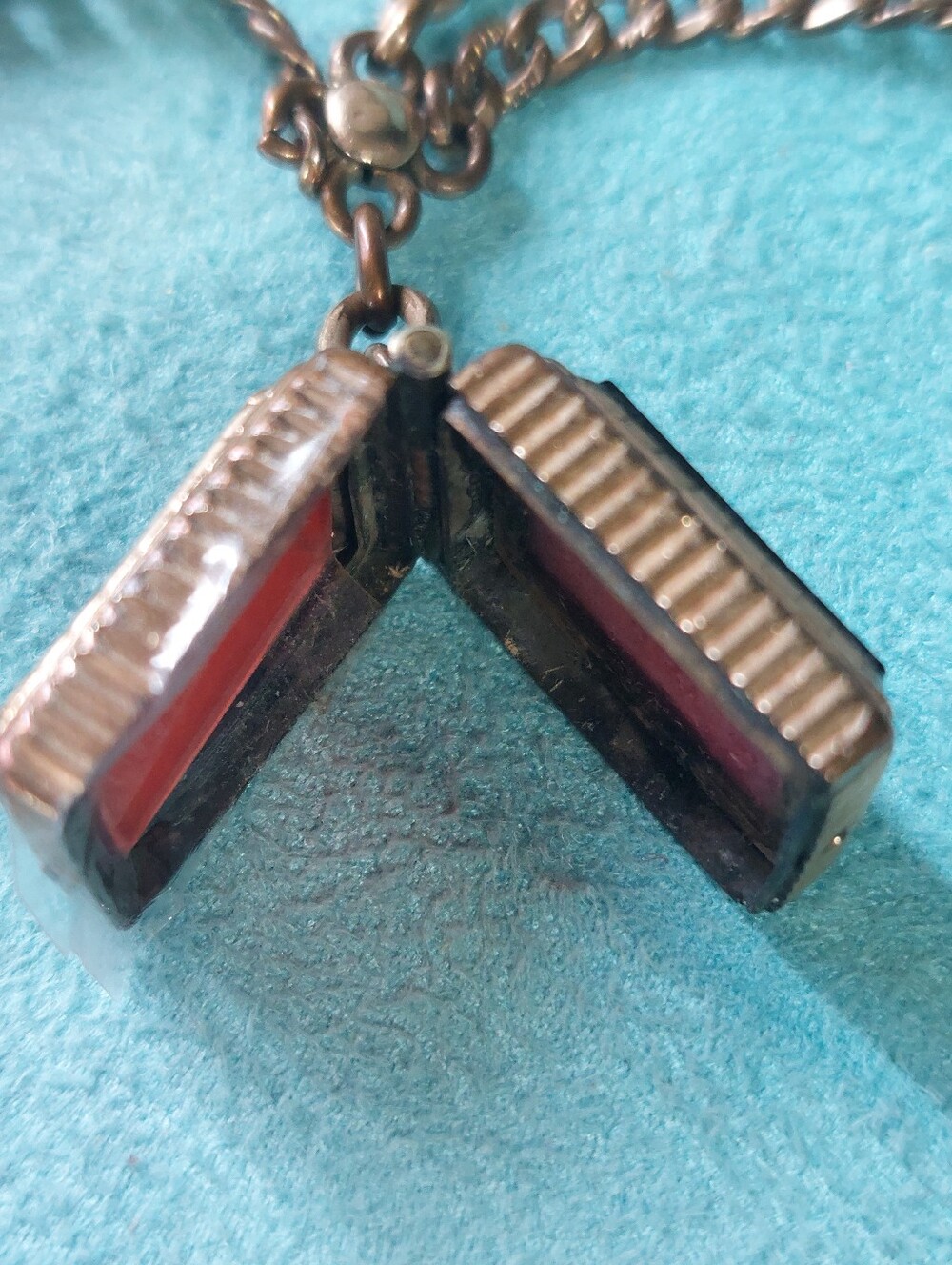 Victorian Diamond-Cut Curb Chain, Double Sided Fob w/T-Bar, Gold-filled, Unisex - Picture 6 of 15